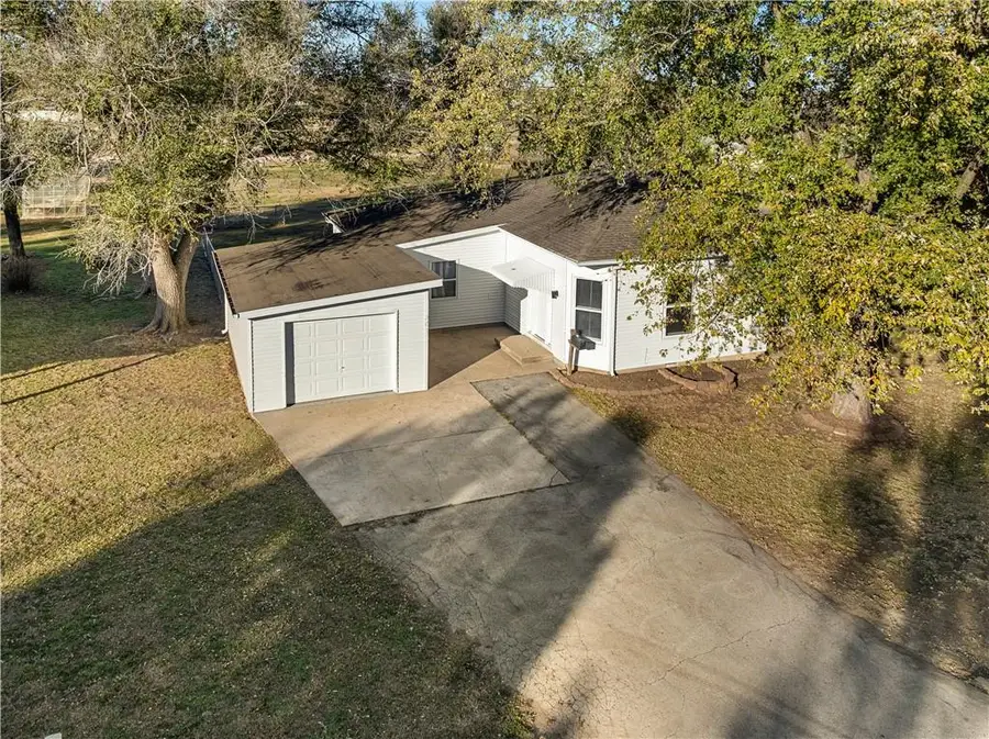 307 W 23rd Street, Fort Scott, KS 66701 - Image #2