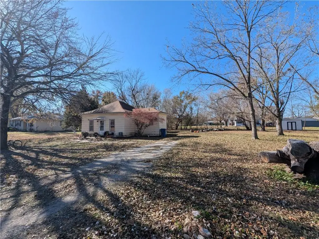 626 N 6th Street, Lacygne, KS 66040 - Image #1