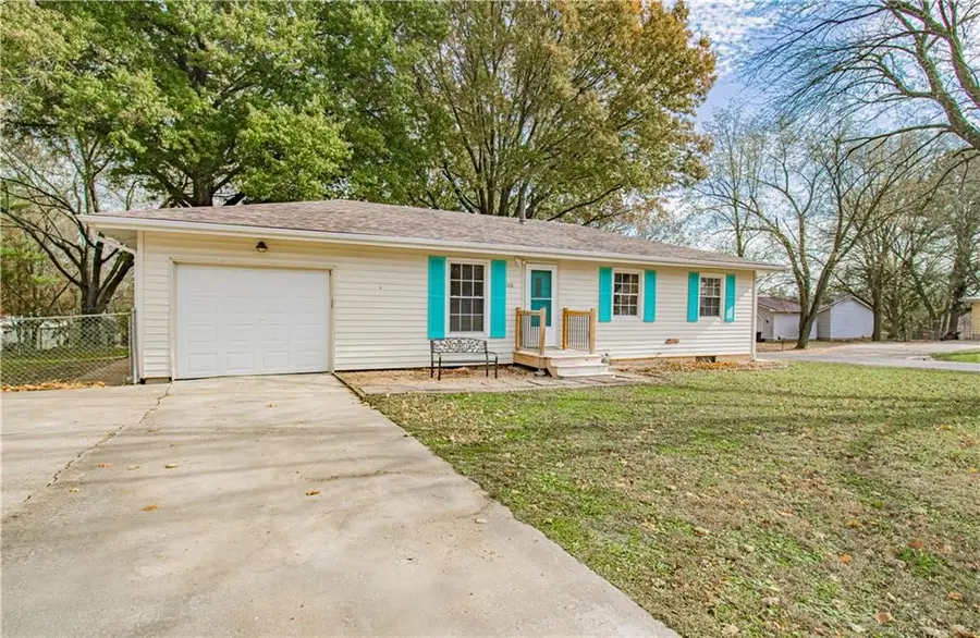 108 Elm Street, Windsor, MO 65360 - Image #2