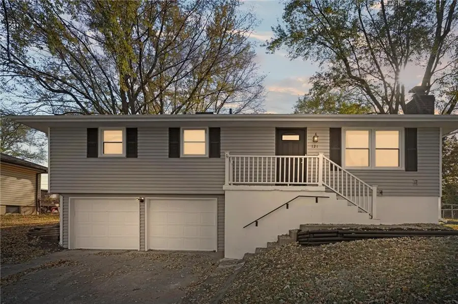 121 SW 21st Street, Oak Grove, MO 64075 - Image #2