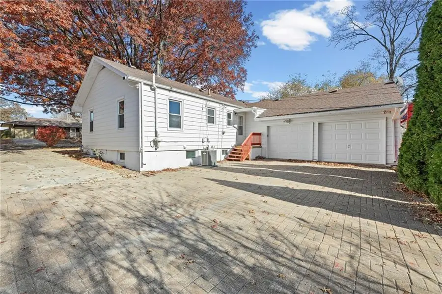 313 NE Short Street, Lees Summit, MO 64063 - Image #2