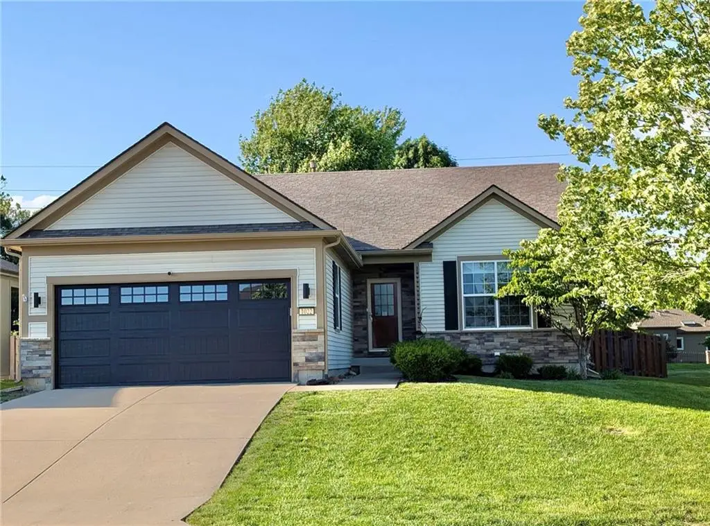 1022 SW Cheshire Drive, Lees Summit, MO 64083 - #1