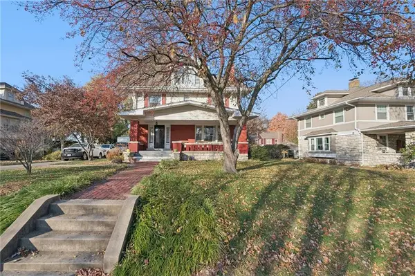 810 W Waldo Avenue, Independence, MO 64050