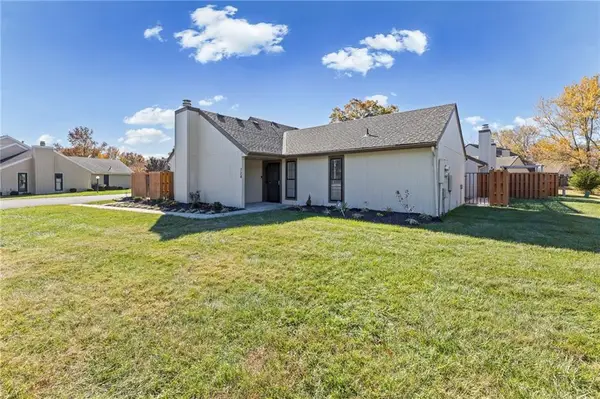 724 E 121st Street, Kansas City, MO 64146