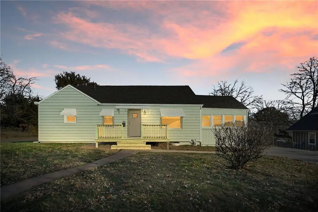 8301 N Highland Avenue, Kansas City, MO 64118 - Image #1