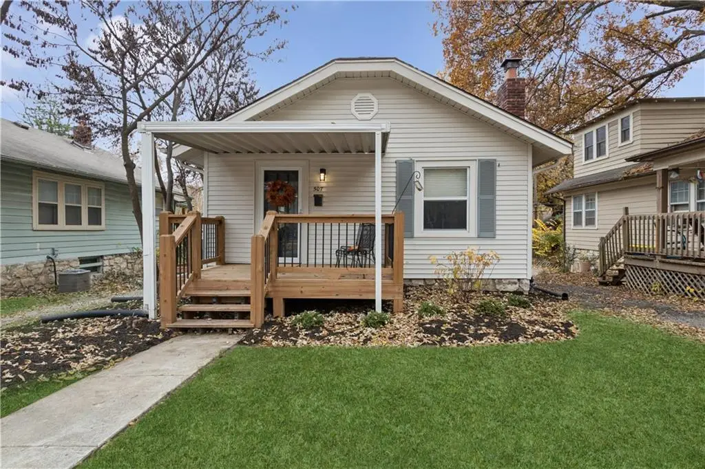 507 E 61 Street, Kansas City, MO 64110 - Image #1