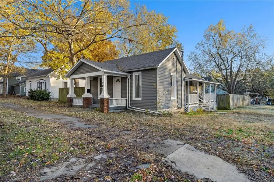 201 E Miami Street, Paola, KS 66071 - Image #2