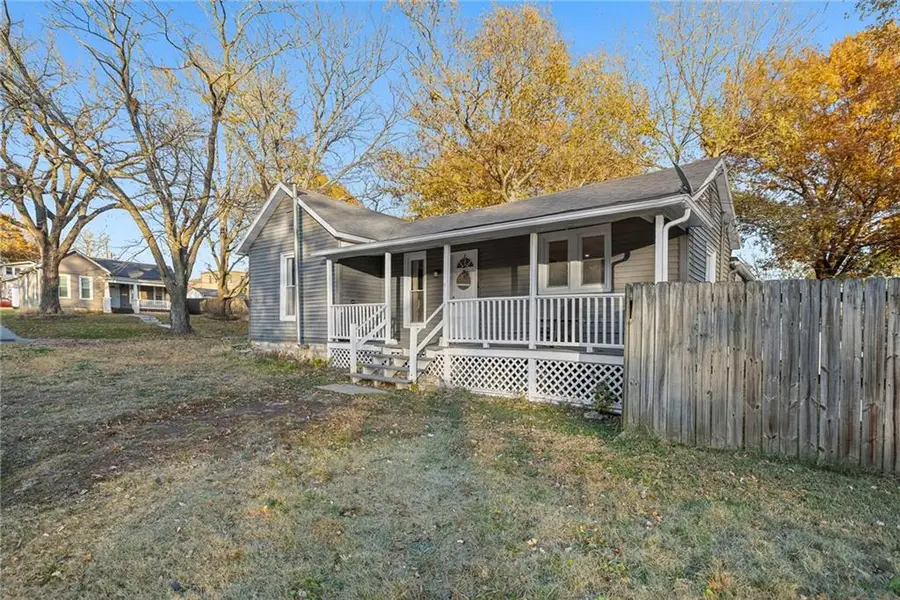 201 E Miami Street, Paola, KS 66071 - Image #3