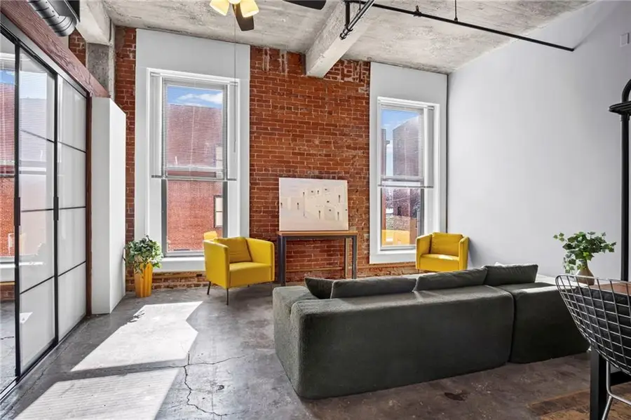 113 W 5th Street #208, Kansas City, MO 64105 - Image #2