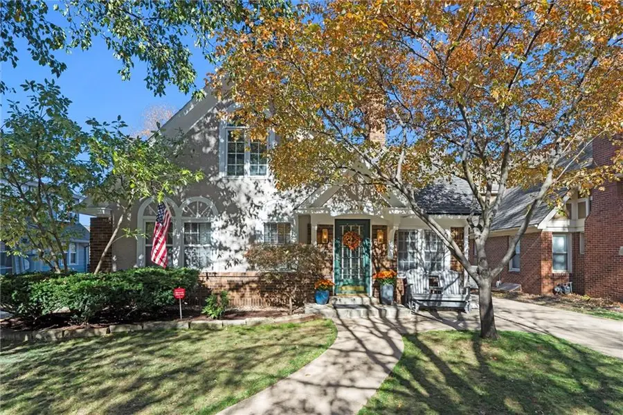 206 E 67th Street, Kansas City, MO 64113 - Image #3