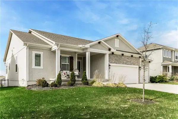 3116 SW Arbortree Drive, Lee's Summit, MO 64082