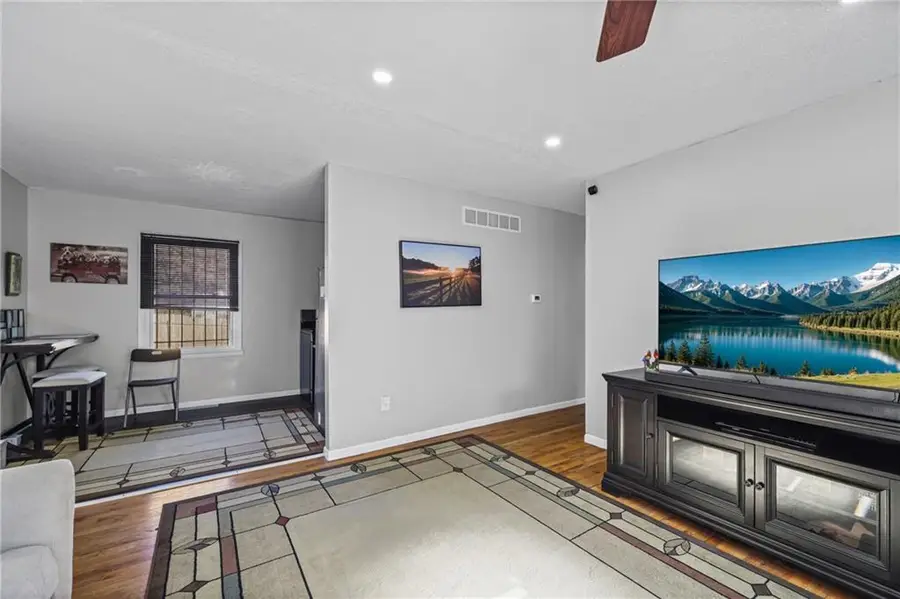 16606 E Salisbury Road, Independence, MO 64056 - Image #3