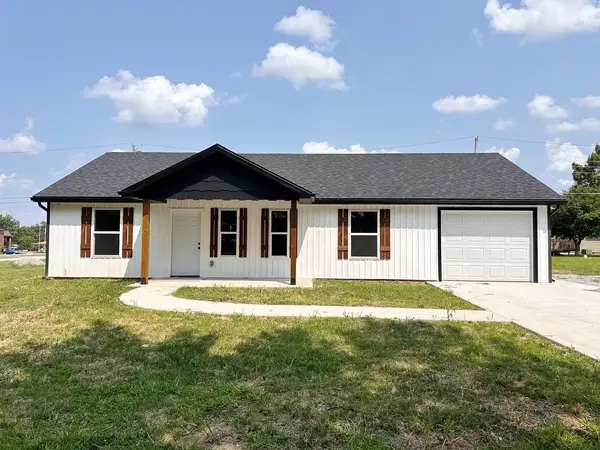 105 W Marvin Avenue, Walker, MO 64790