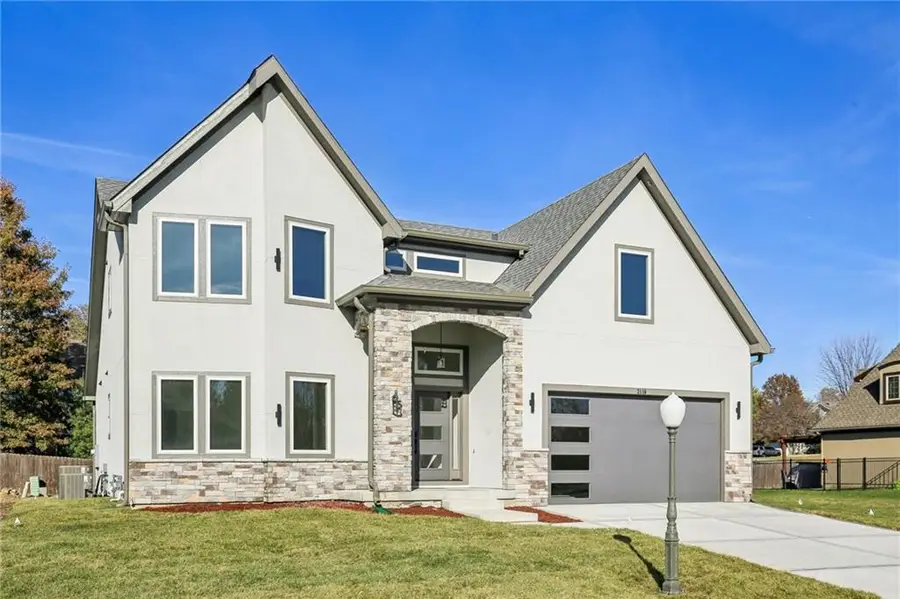 2116 Chateau Place, Raymore, MO 64083 - Image #3