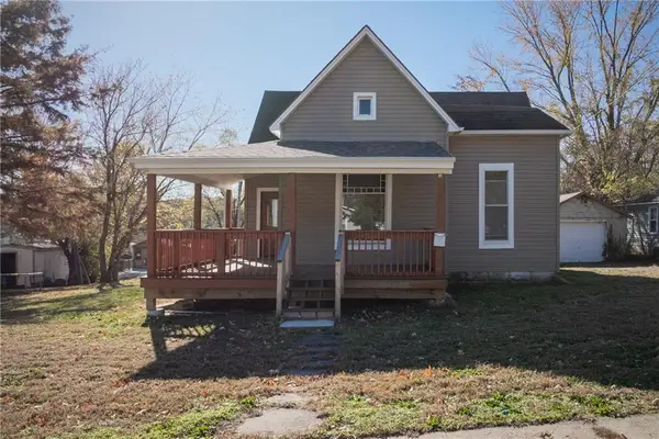 406 W Gay Street, Warrensburg, MO 64093