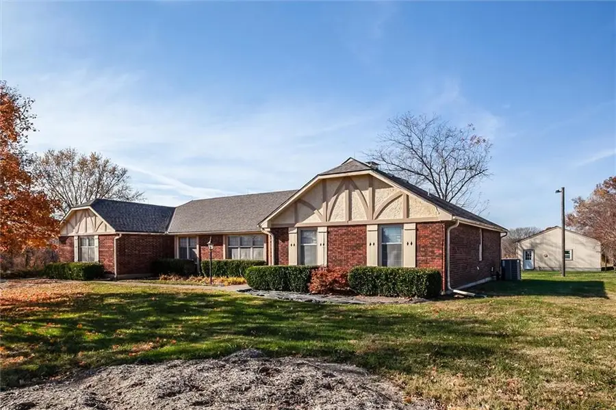 416 N Buckner Tarsney Road, Buckner, MO 64016 - Image #2