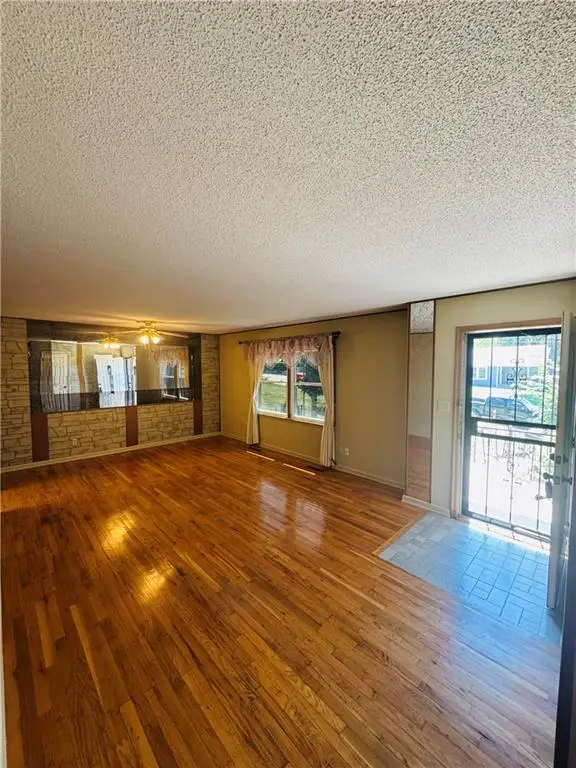 2114 Shearer Road, Kansas City, KS 66106 - Image #2