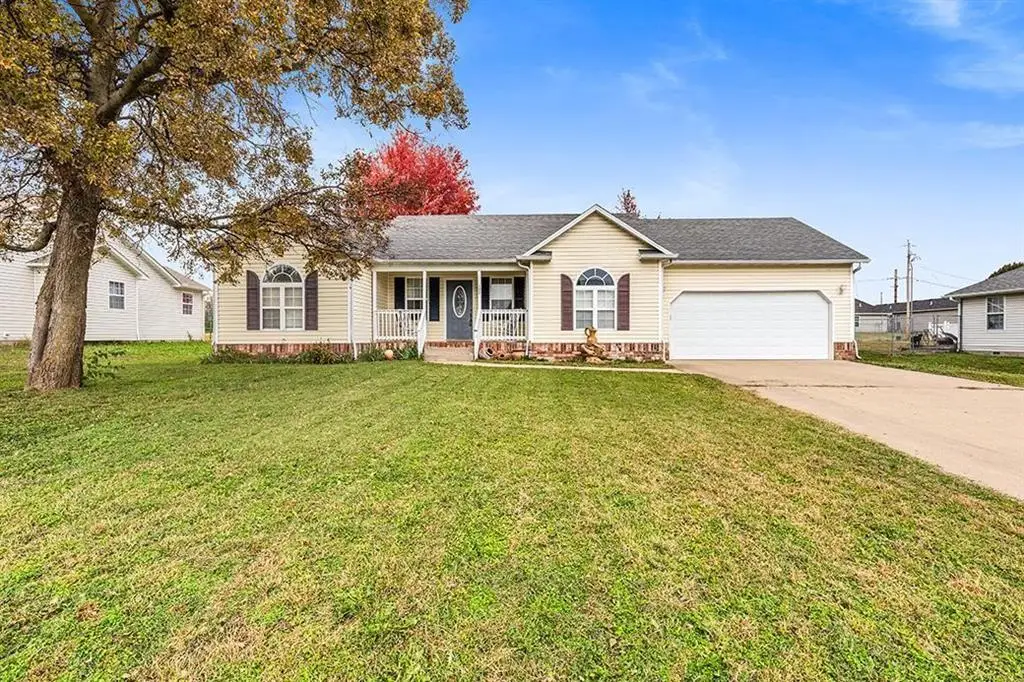 409 W Gault Street, Carl Junction, MO 64834 - Image #1