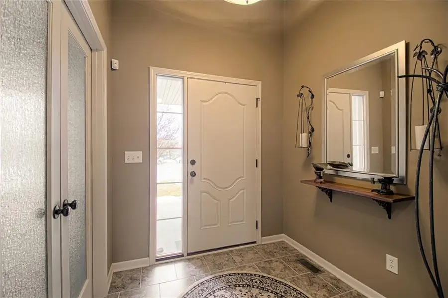 4605 SW Olympia Circle Sw, Lees Summit, MO 64082 - #3