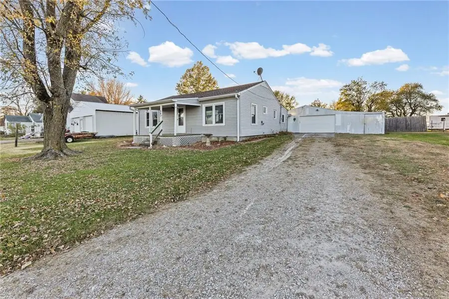 541 N Oak Street, Garnett, KS 66032 - Image #2