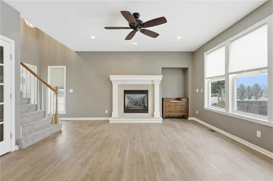 1323 N 158th Court, Basehor, KS 66007 - Image #3