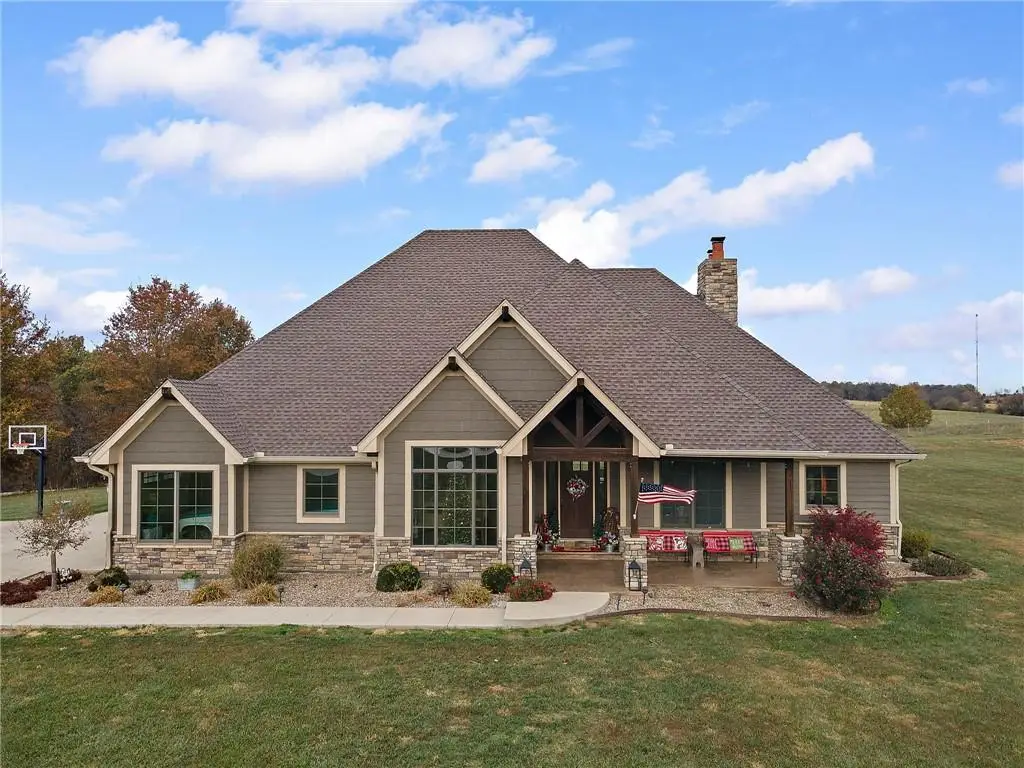 24992 Cr 234 Road, Carrollton, MO 64633 - Image #1