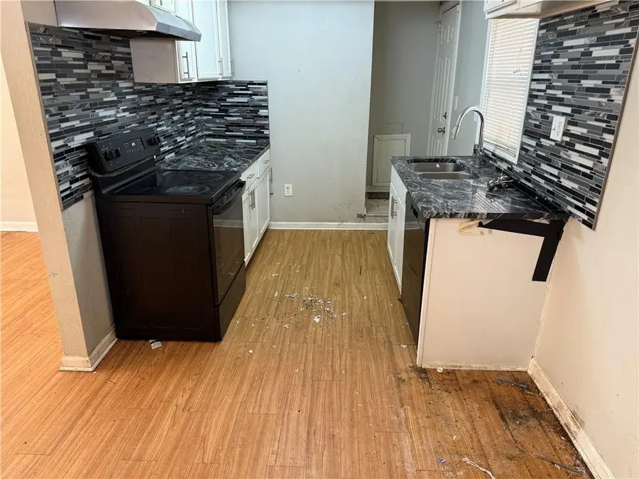 6926 College Avenue, Kansas City, MO 64132 - Image #2