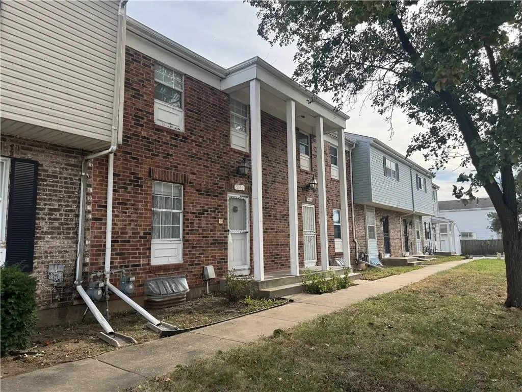 5956 E 129th Street, Grandview, MO 64030 - Image #1