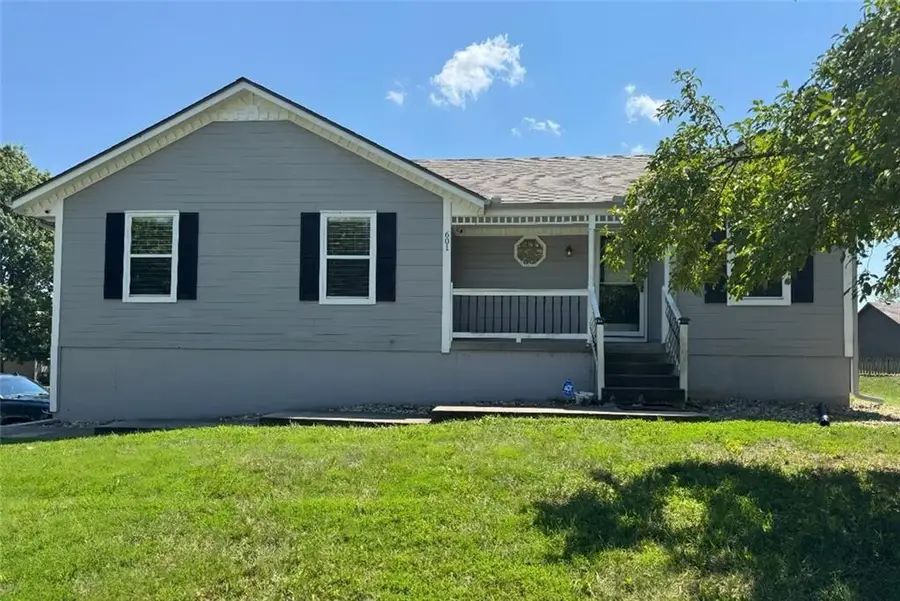 601 SW Nelson Drive, Grain Valley, MO 64029 - Image #2