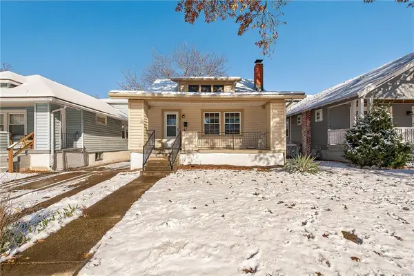 38 W 74th Terrace, Kansas City, MO 64114