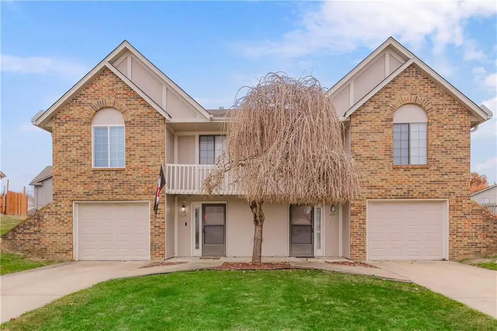 205-207 NW Monroe Street, Lees Summit, MO 64063 - Image #1