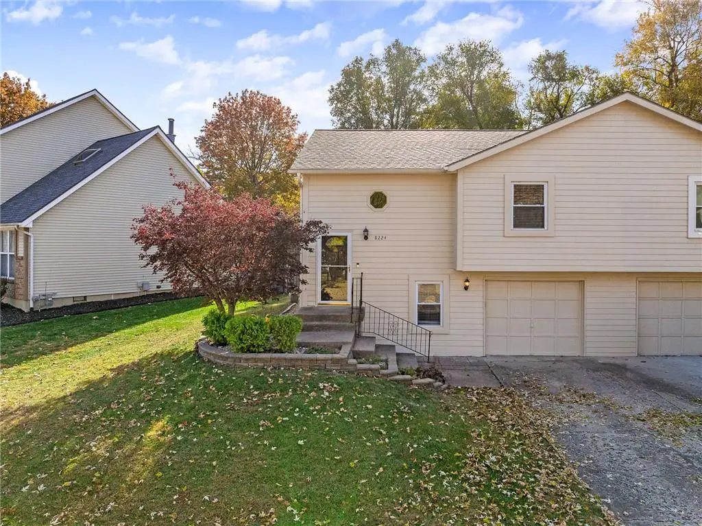 8224 Perry Street, Overland Park, KS 66204 - Image #1