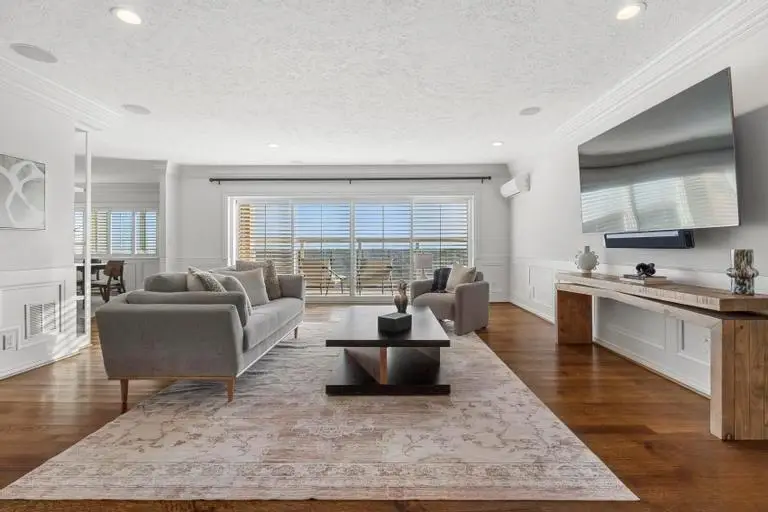 121 W 48th Street #2005, Kansas City, MO 64112 - Image #1