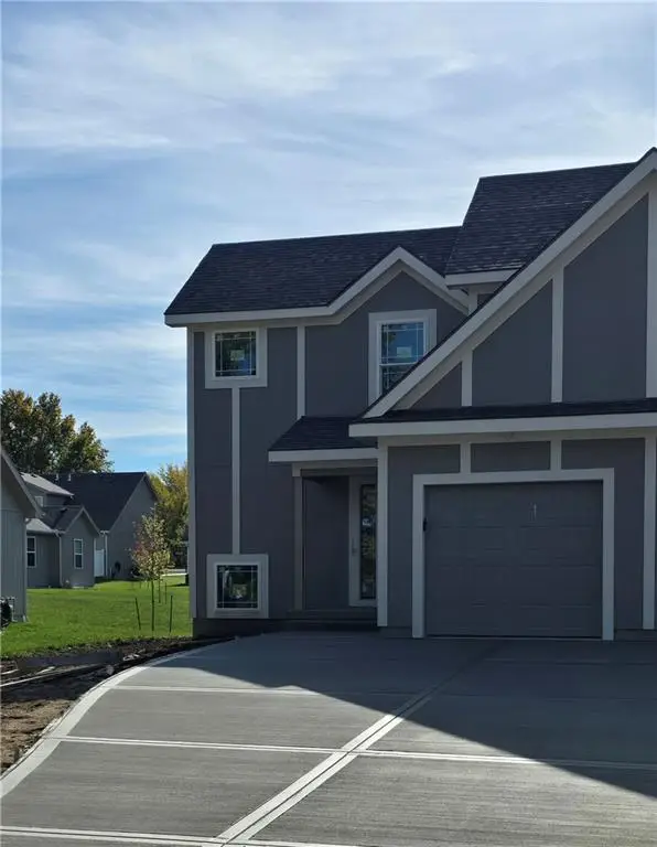 509/511 W Smith Street, Spring Hill, KS 66083 - Image #1