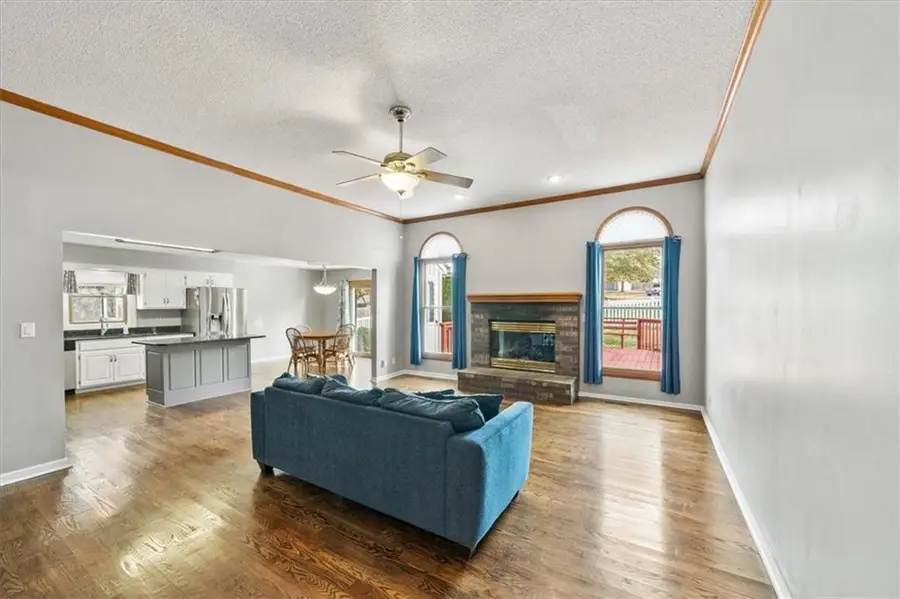 929 Elk Lane, Bonner Springs, KS 66012 - Image #3