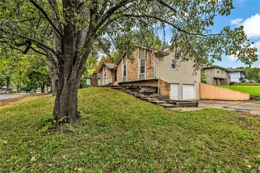 2401 SW 2nd Street Terrace, Blue Springs, MO 64014 - Image #2