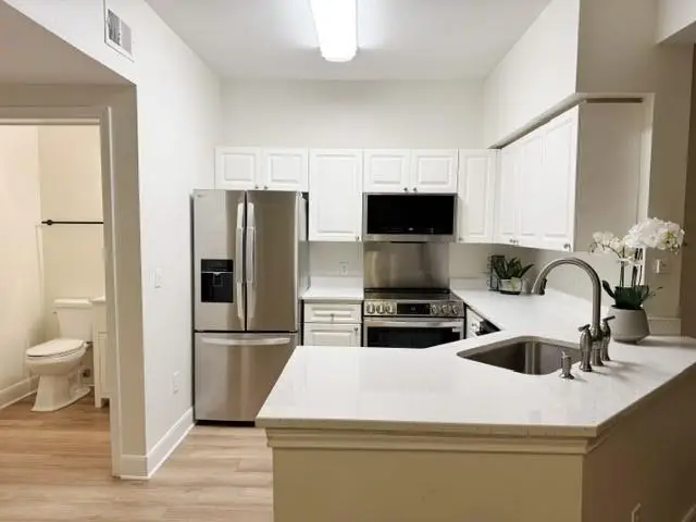 11624 Tomahawk Creek Parkway #C, Leawood, KS 66211 - Image #2