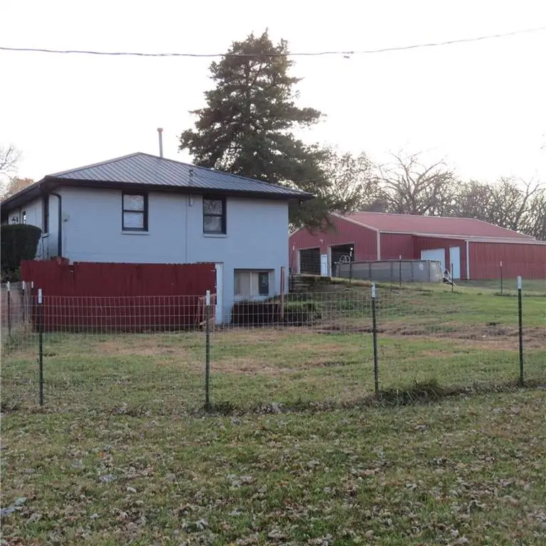 8019 NW Sale Barn Road, Cameron, MO 64429 - Image #3