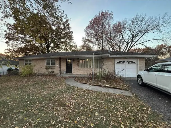 722 S 74th Terrace, Kansas City, KS 66111