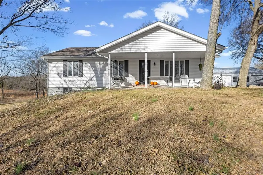 20065 Mclouth Road, Tonganoxie, KS 66086 - Image #3