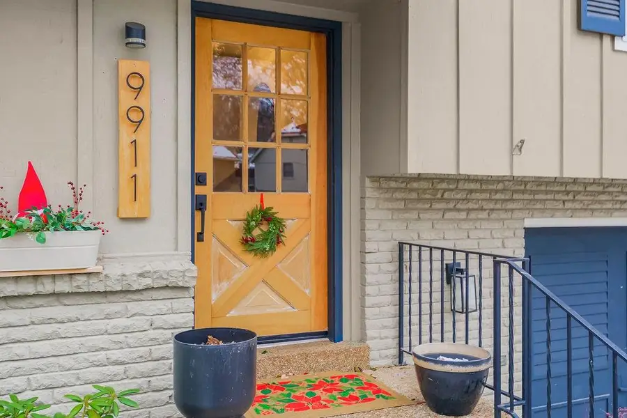 9911 Floyd Street, Overland Park, KS 66212 - Image #2