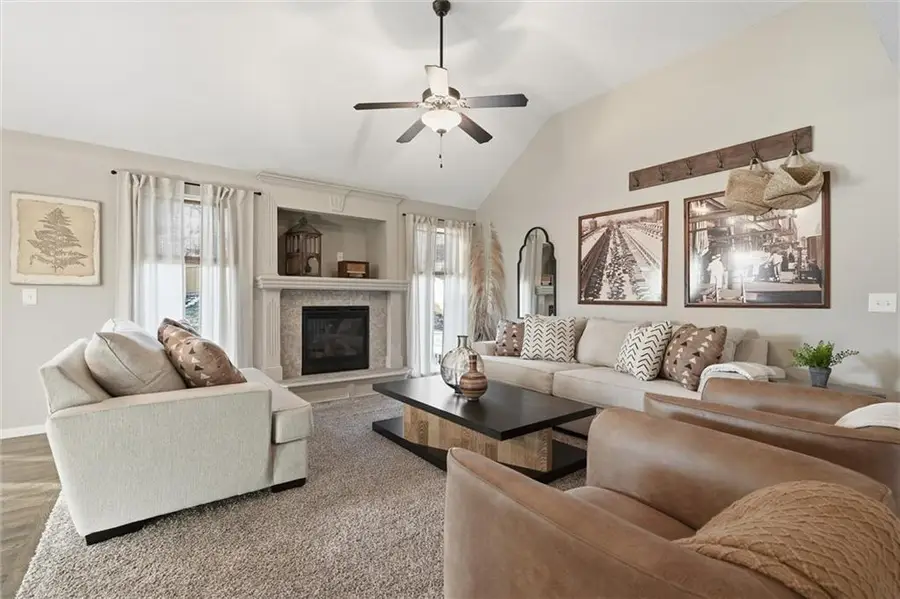 10020 N Lawn Avenue, Kansas City, MO 64156 - #3