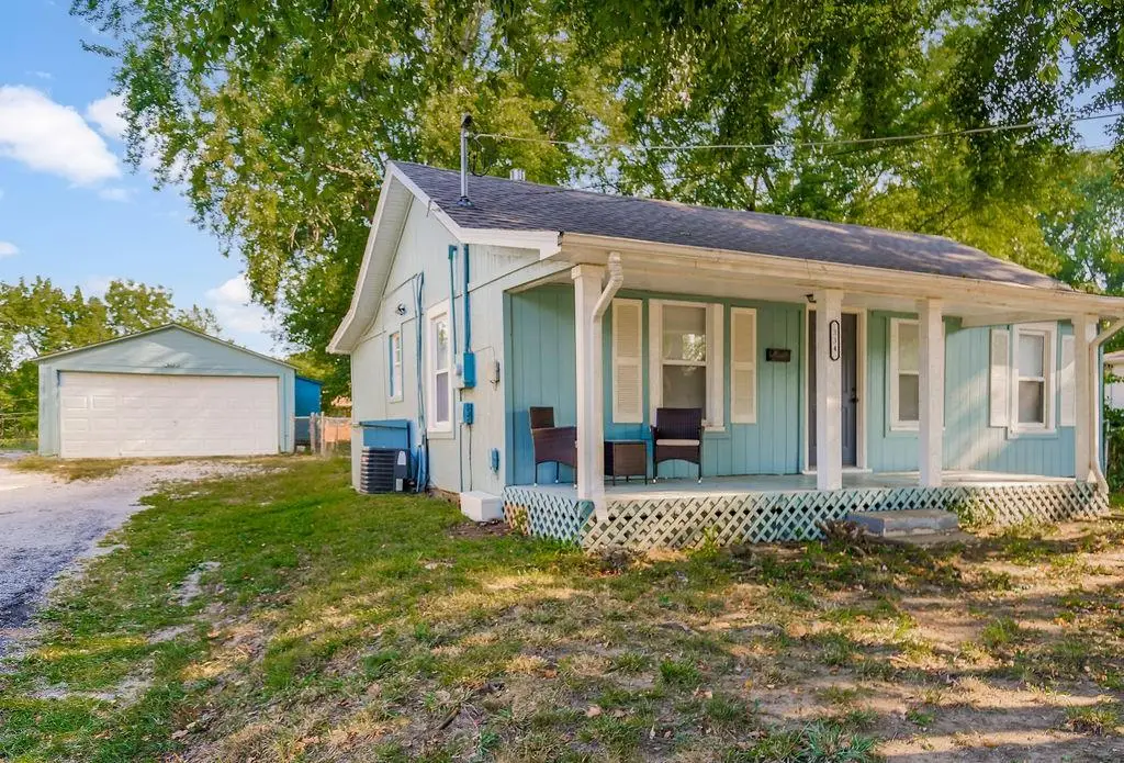 334 W Sea Avenue, Independence, MO 64050 - Image #1