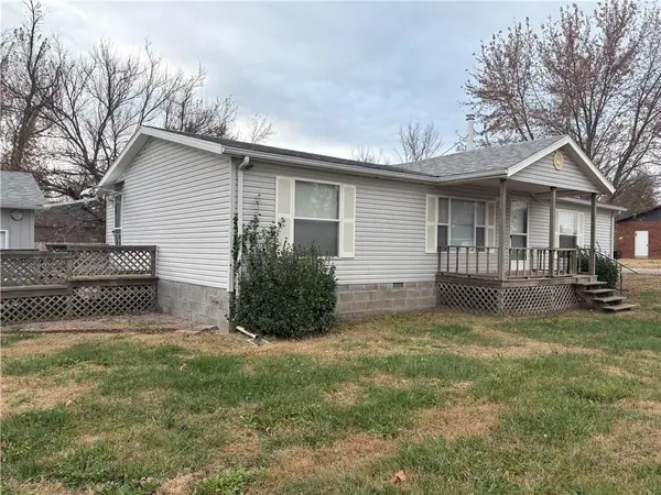 103 S Osborne Street, Iola, KS 66749