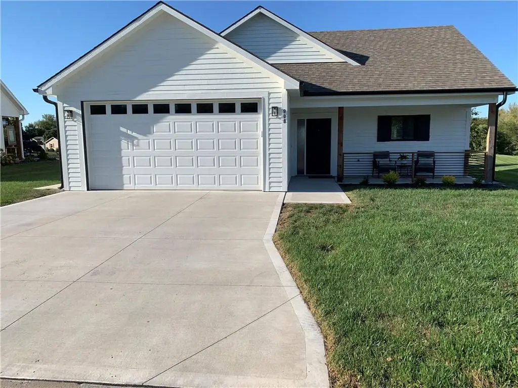 908 N White Oaks Lane, Oak Grove, MO 64075 - Image #1