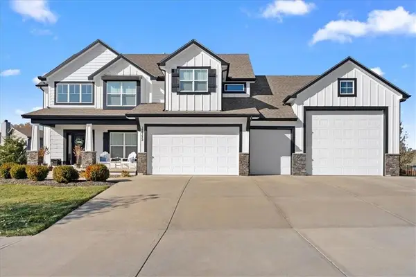 17772 W 163rd Terrace, Olathe, KS 66062
