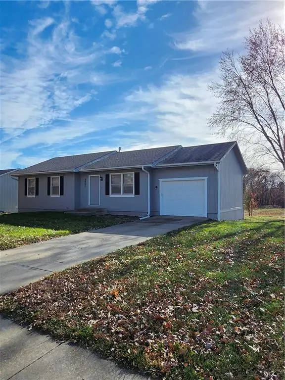 2005 Stacy Road, Harrisonville, MO 64701