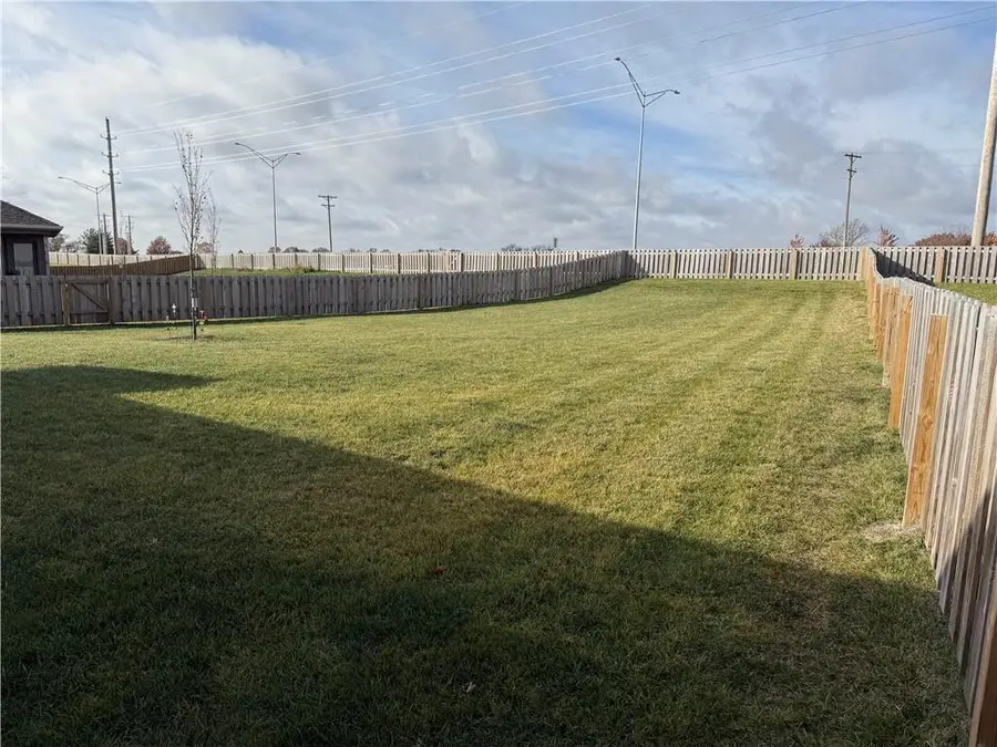 800 Bentley Drive, Belton, MO 64012 - Image #2