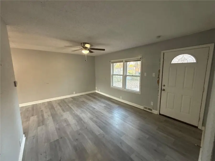 11354 Sycamore Terrace, Kansas City, MO 64134 - Image #2