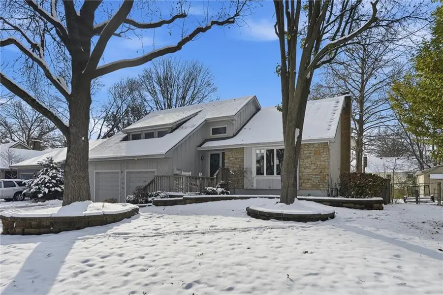 708 SW Savannah Drive, Lees Summit, MO 64081 - Image #3